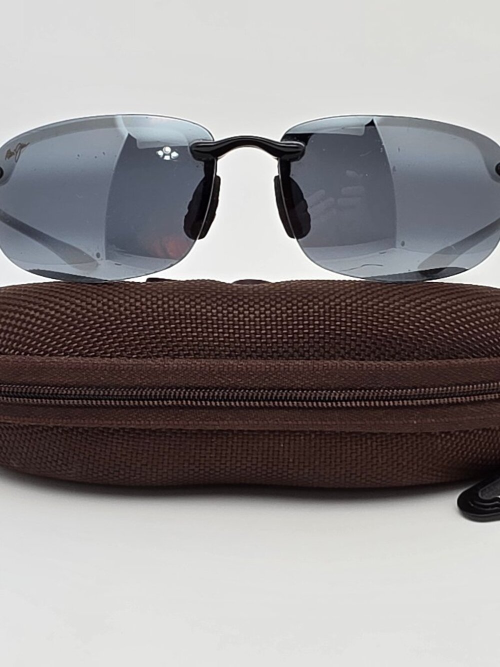Maui Jim MJ-407-02 Ho'okipa Black Frame Polarized Grey Lens Sunglasses w/ Case